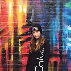 Meet your Posher, Emerald